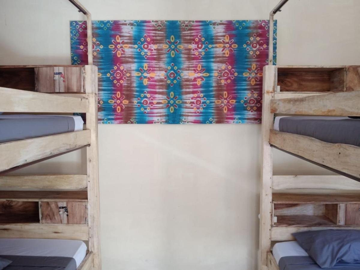 Barracuda Beach Hostel Αμέντ Εξωτερικό φωτογραφία